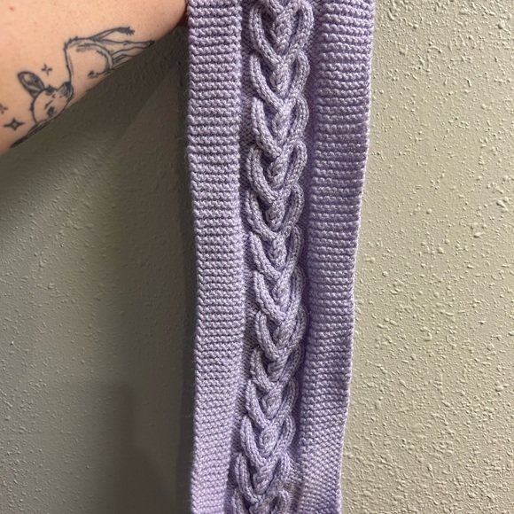 Handmade Lavender Cable Knit Heart Scarf - Picture 6 of 6